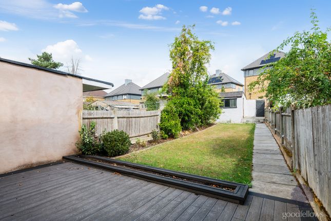 87, Rougemont Avenue, Morden photo 4