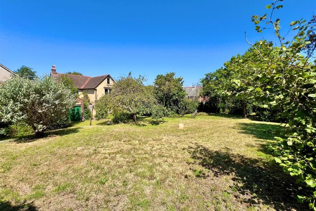 Barncroft, Colwell Road, Totland photo 2