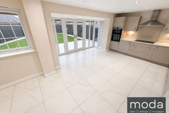 33, Mohave Drive, Formby photo 2