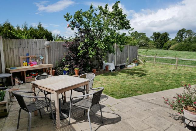377B, Quemerford, Calne photo 2