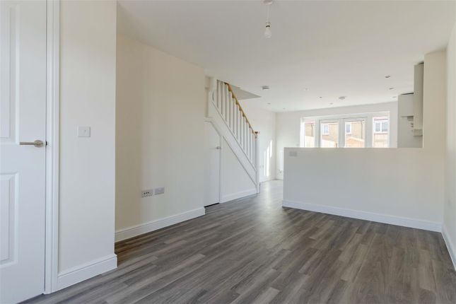 23, Fennel Drive, Chichester photo 4