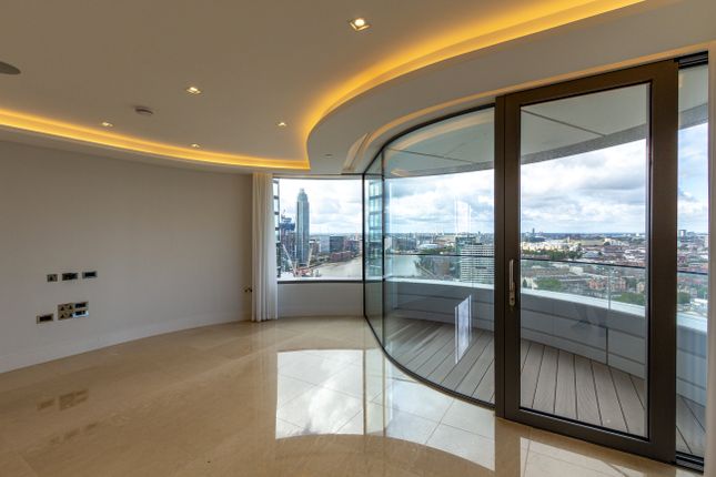 Flat for sale in Albert Embankment, Lambeth