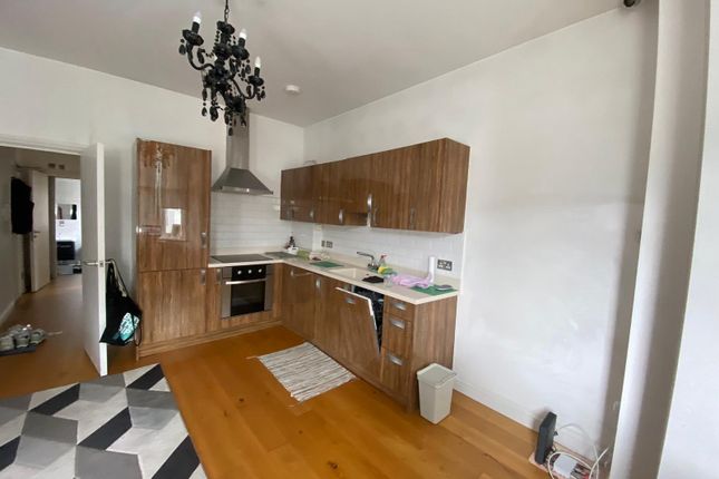 55, Beaconsfield Road, Greater London photo 4