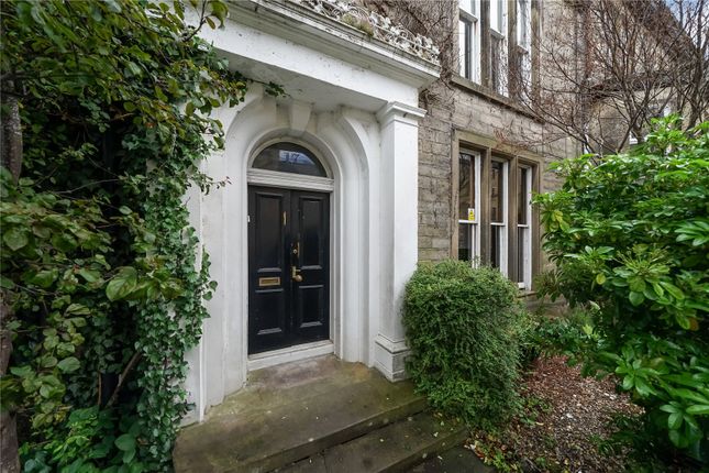 17, Princes Street, Stirlingshire photo 2