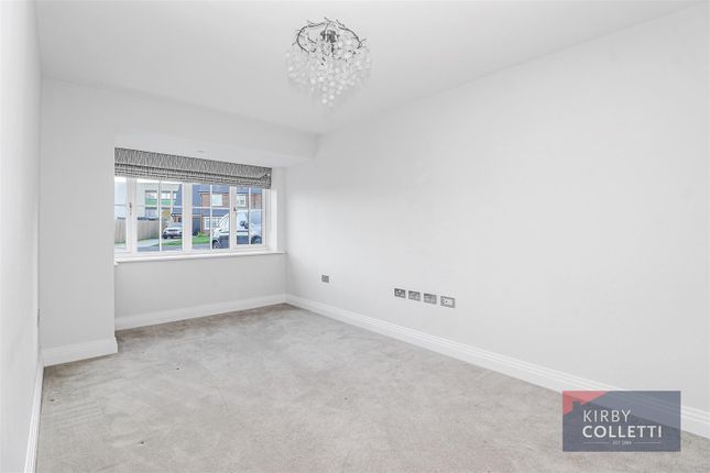 20, Scholars Avenue, Broxbourne photo 2