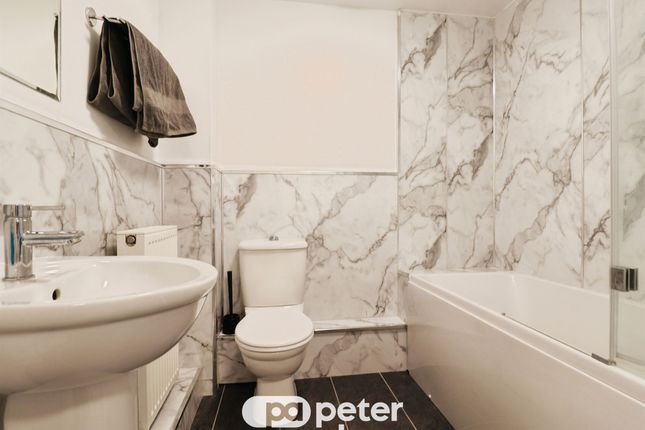 33, Threipland Drive, Cardiff photo 3