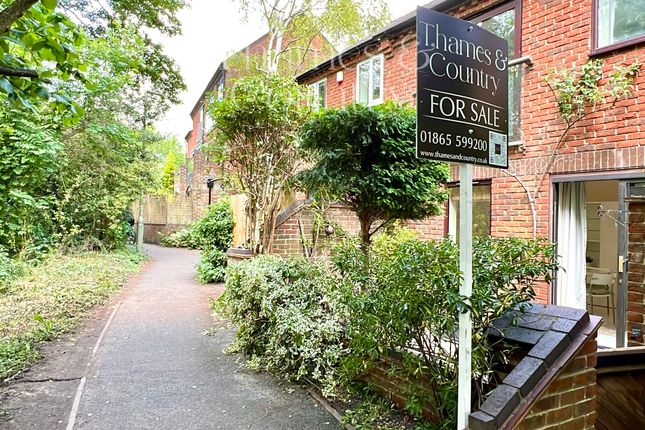 Footpath Back Of Property