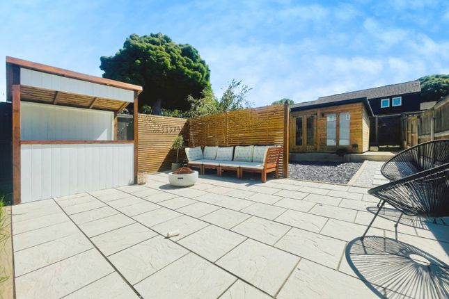 72, Old Park Avenue, Canterbury photo 4