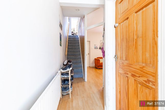 183, Hermitage Road, London photo 4