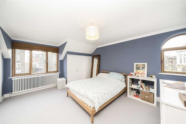 Semi-detached house for sale in Adelaide Avenue, London