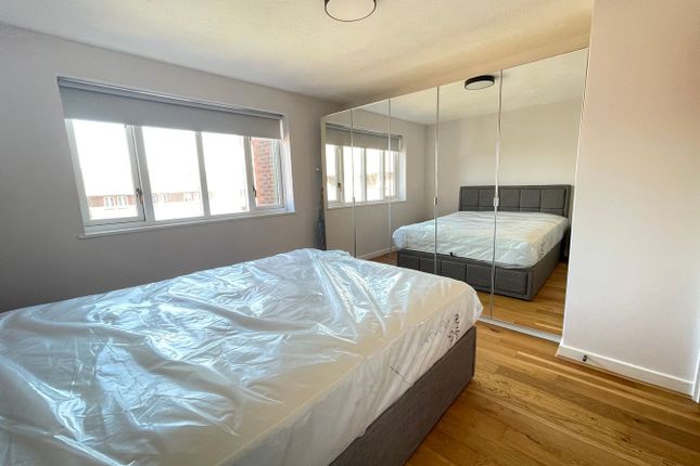 Flat 5 106 Lisson Grove, Portman Gate, London photo 4