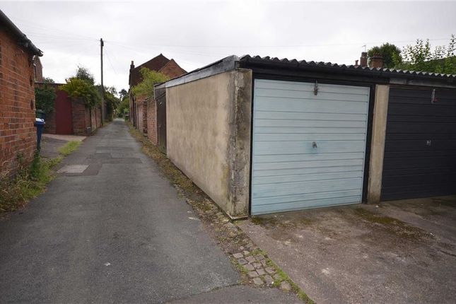 Parking/garage for sale in Granville Terrace, Stone