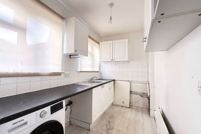 Neville Road, Dagenham photo 4