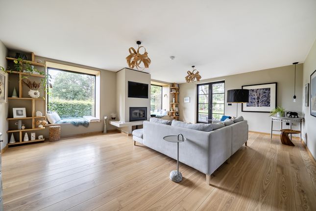 Lark Cottage, Hoe Street, Hambledon photo 4