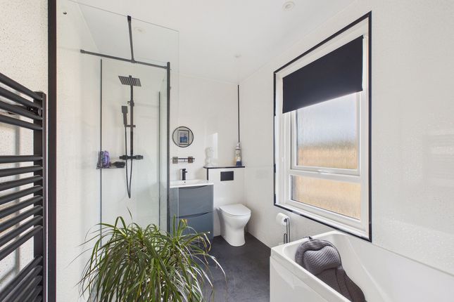 29 Lytham Place, Newcastle Upon Tyne photo 3