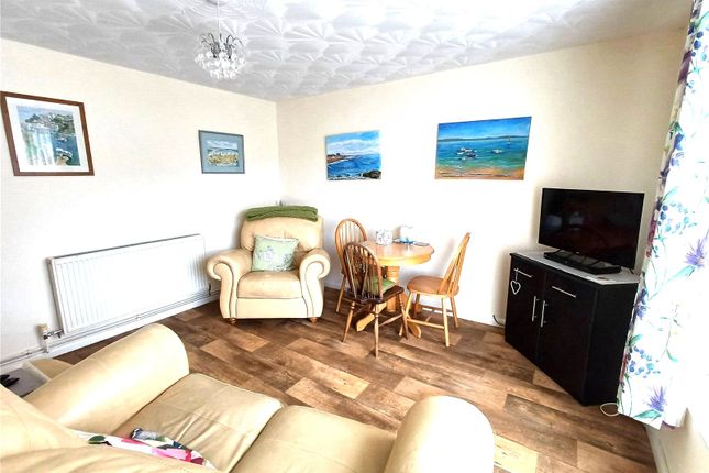 14, Suffolk Court, Porthcawl photo 2