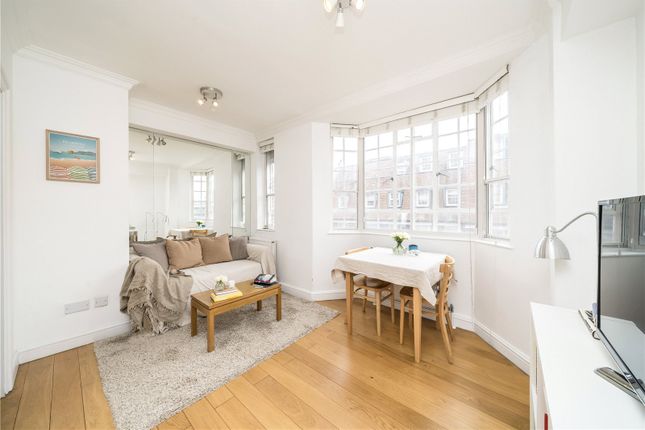 Flat to rent in Chelsea Cloisters, London