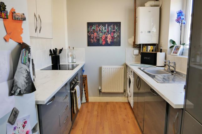 22, Cowslip Grove, Calne photo 4