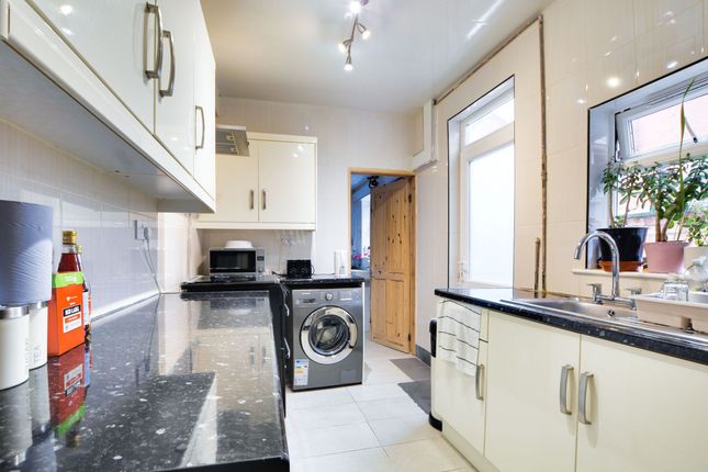 Terraced house for sale in Fairfield Street, Spinney Hill, Leicester