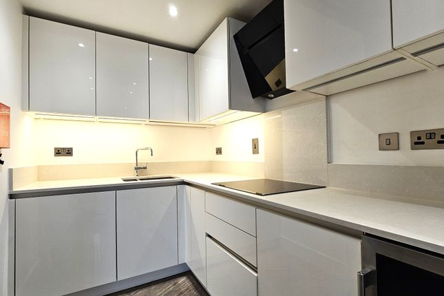 1505 Wiverton Tower,, 4 New Drum Street, Aldgate East photo 4