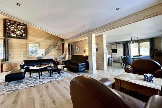 Thumbnail Chalet for sale in Courchevel, Courchevel / Meribel, French Alps / Lakes