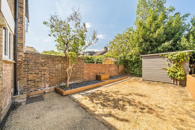 25, Mayhill Road, London photo 4