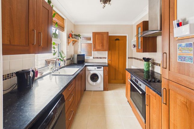 1, Edward Street, Hessle photo 4