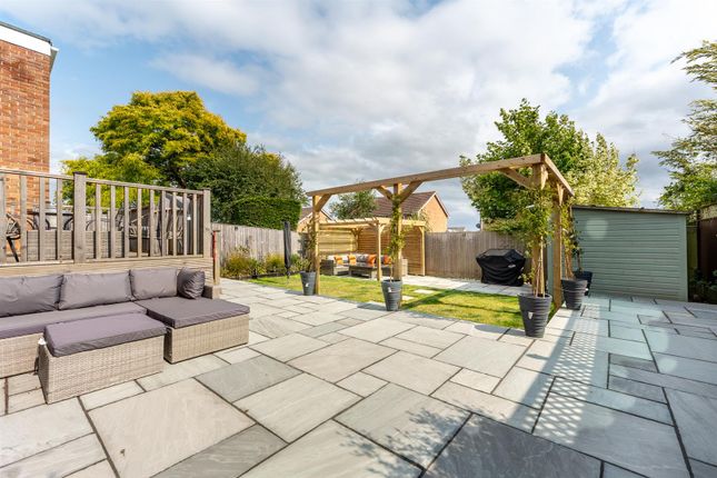 15, Manor Valley, Weston-Super-Mare photo 2