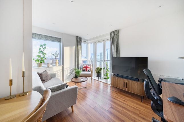 Flat 147, Xchange Point, 22, Market Road, Islington photo 2
