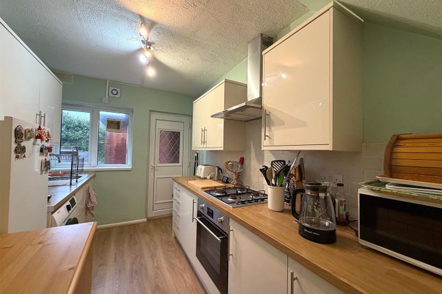 16, Washacre, Westhoughton photo 3