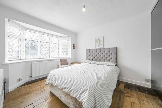 9, Kings Avenue, Sunbury-On-Thames photo 4