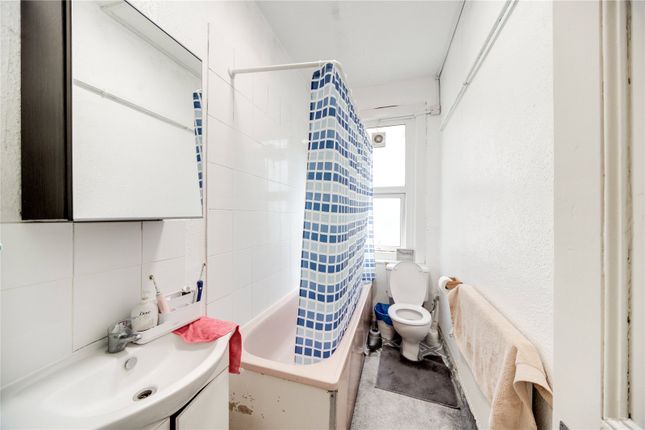 Flat for sale in Brownlow Road, London