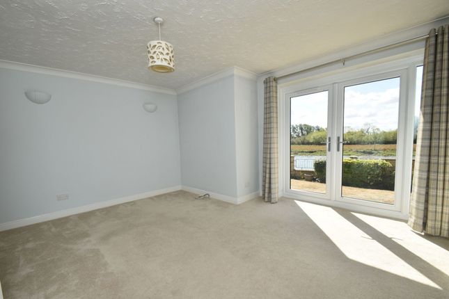 4 Duncan House High Street, Huntingdon photo 4