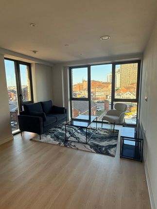 1-bed flat on Flat D318, Waterhouse Tower, Manchester, £1,500/mo