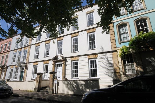 Flat to rent in Dowry Square, Clifton, Bristol