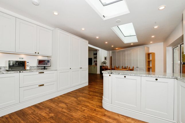 23, Woodlands Road, Harrow photo 4