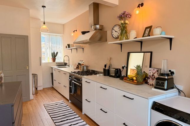 3a, New Parade Flats, Rickmansworth photo 4