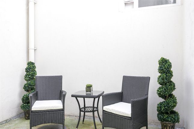 502, Chilworth Court, London photo 3