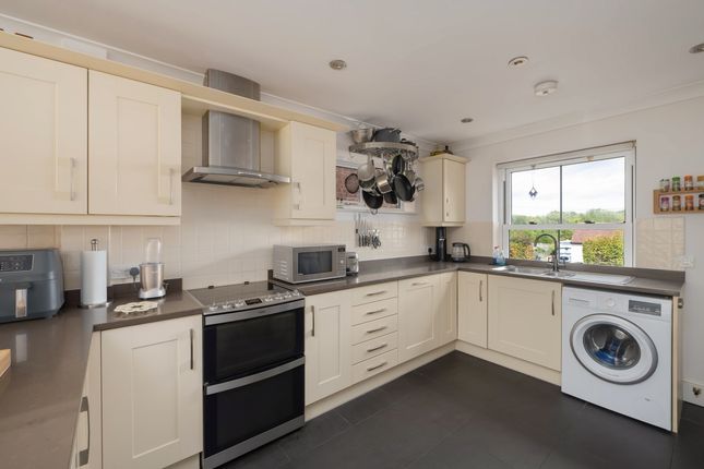 25 Tile Kiln Hill, Canterbury photo 3