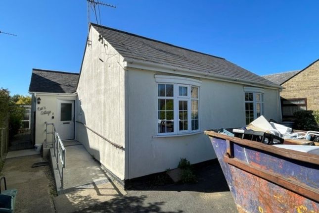 3-bed house on Eves Cottage, Church Lane, £275,000