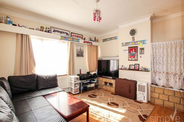 Thumbnail Flat to rent in Marlborough Parade, Uxbridge Road, Hillingdon