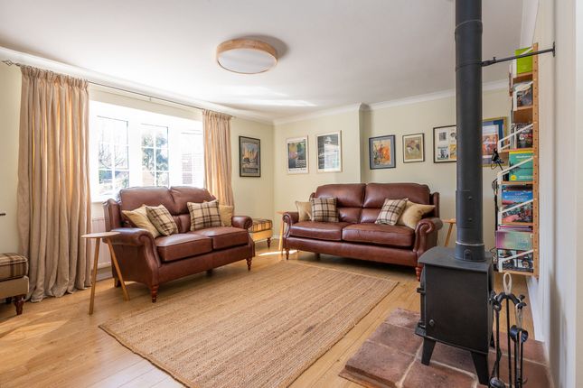 64 Compit Hills, Cromer photo 2