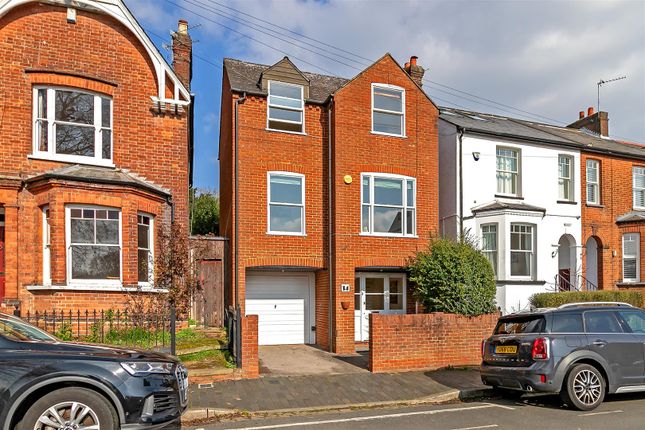 Thumbnail Detached house for sale in Belmont Hill, St.Albans