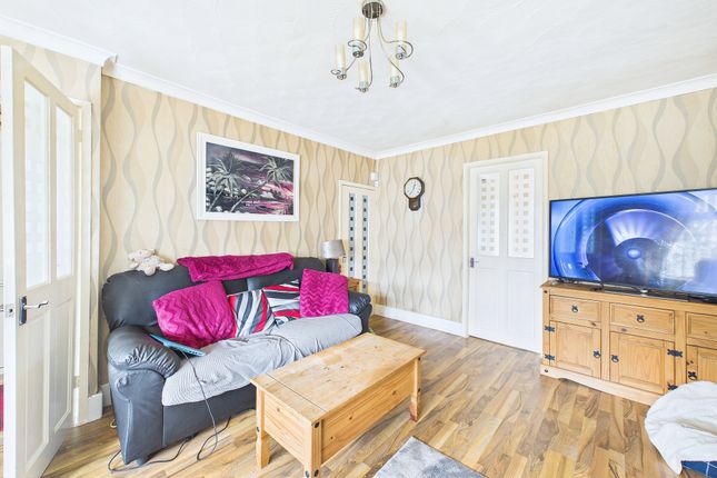 61, Stirling Crescent, St Helens photo 2