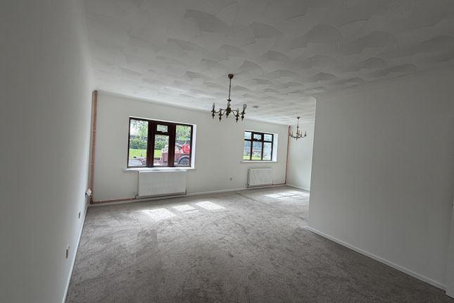Gorwel, 24A Carmarthen Road, Llandeilo photo 3