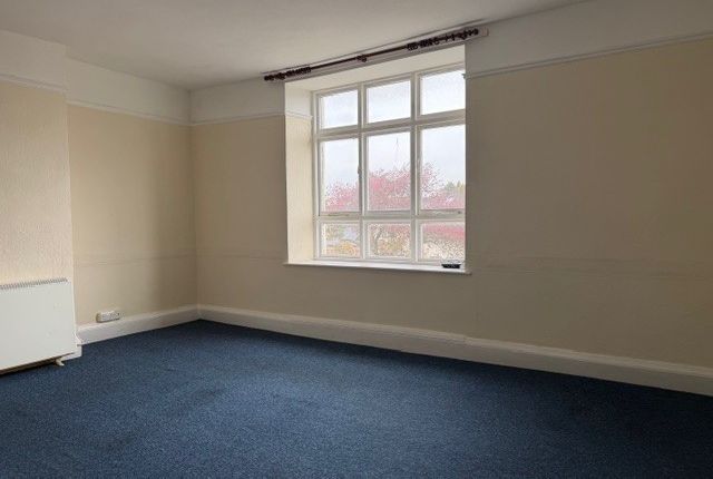 Flat 2 5, The Terrace, Alcombe photo 5