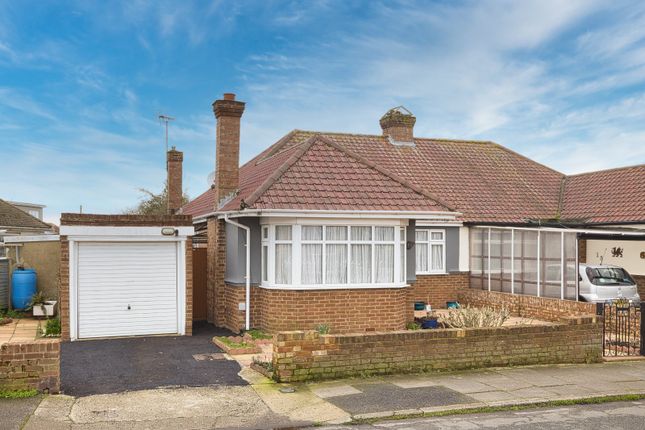 3-bed bungalow on 15, Coxes Lane, Kent, £295,000