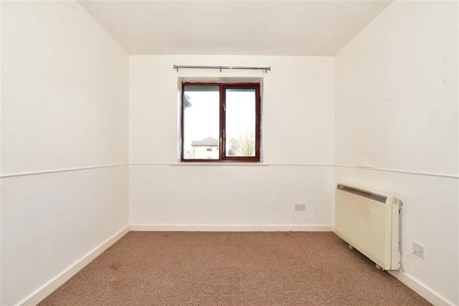 Flat for sale in Mayfield Avenue, Dover, Kent