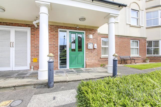 Flat for sale in Sorrel House, Lime Tree Village, Rugby