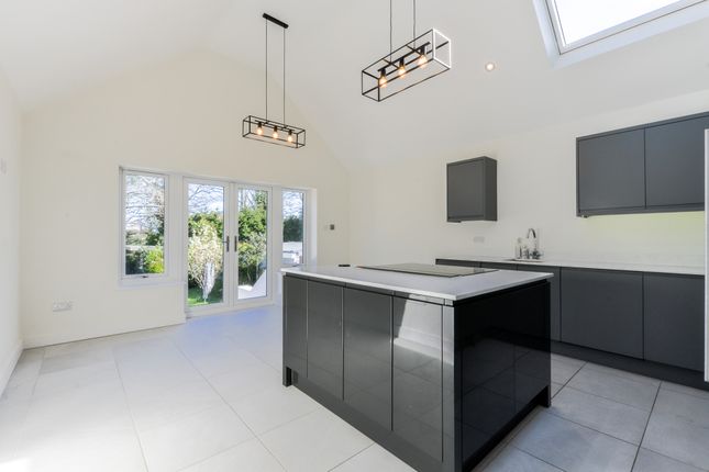 24, Bahram Road, Polegate photo 4
